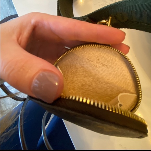 Louis Vuitton Pochette Métis Accessories with Khaki green strap . 100 %authentic - Picture 6 of 8
